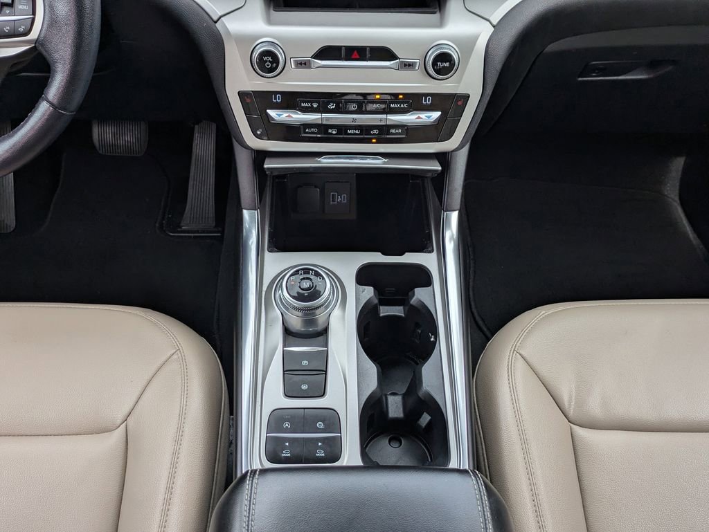 Used 2021 Ford Explorer XLT w/ Equipment Group 202A image 20