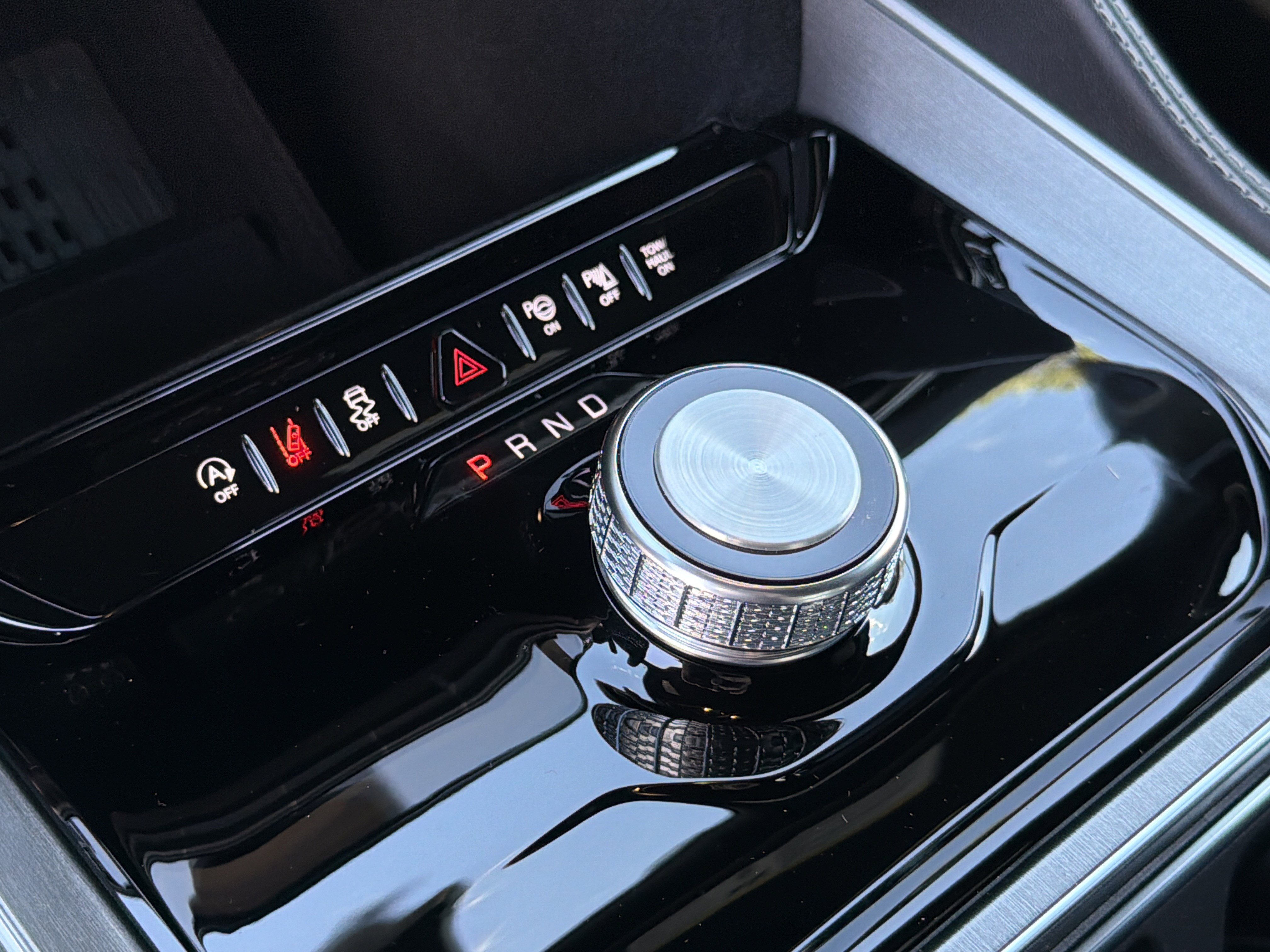 New 2026 Jeep Grand Wagoneer L 2WD image 38