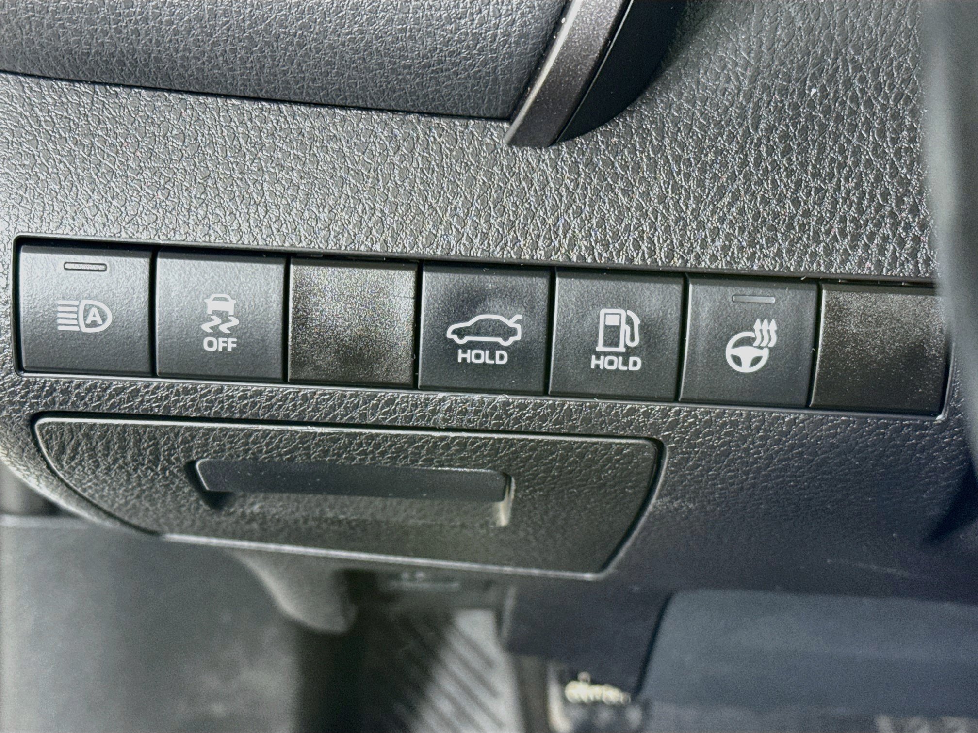 Used 2024 Toyota Camry SE FWD image 12