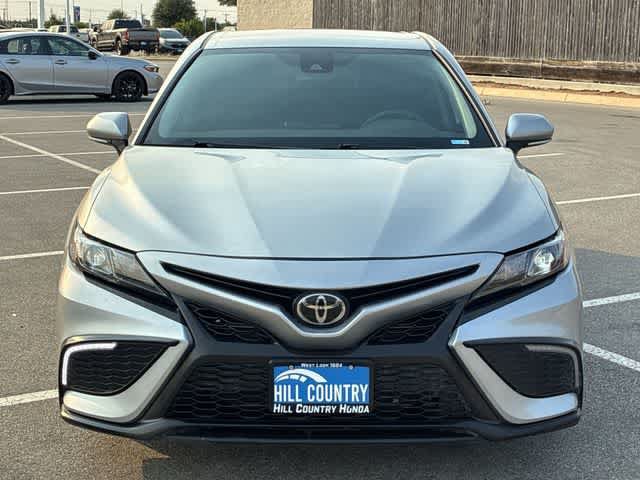 Used 2024 Toyota Camry SE FWD image 9