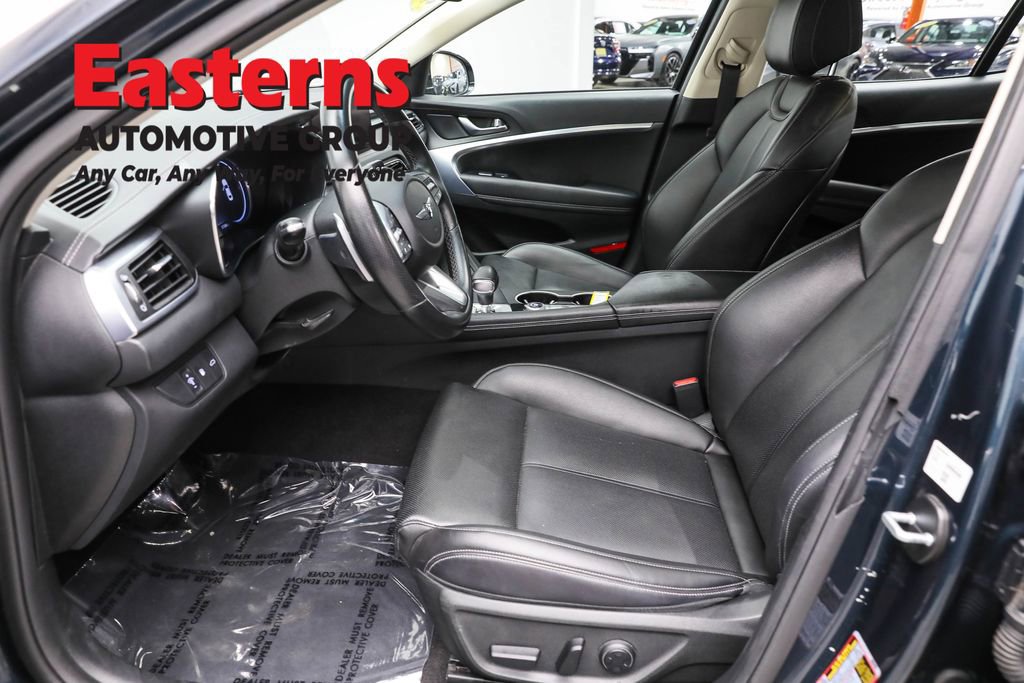 Used 2023 Genesis G70 2.0T image 14