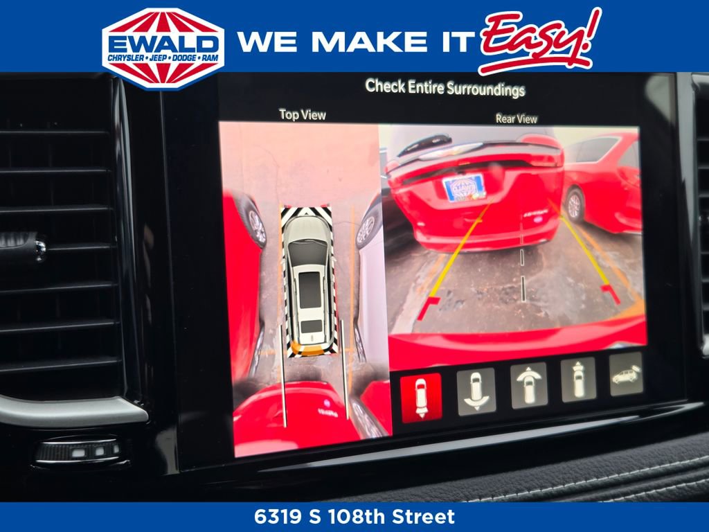 New 2026 Chrysler Pacifica Select image 3