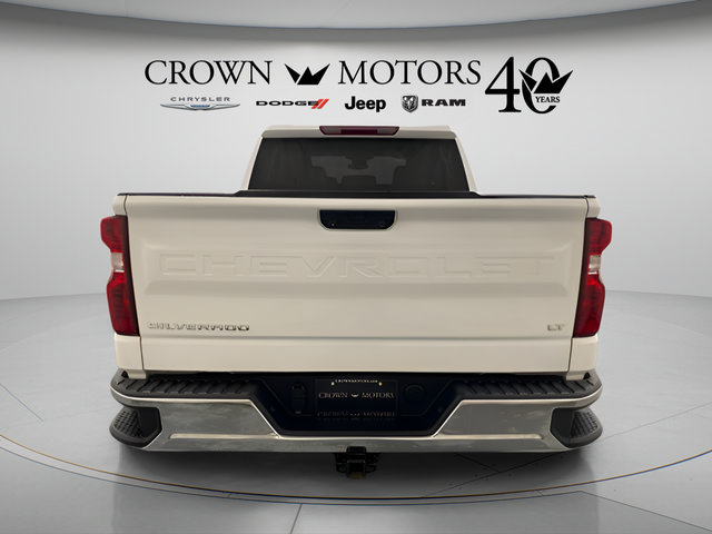 Used 2022 Chevrolet Silverado 1500 LT AWD/4WD image 5