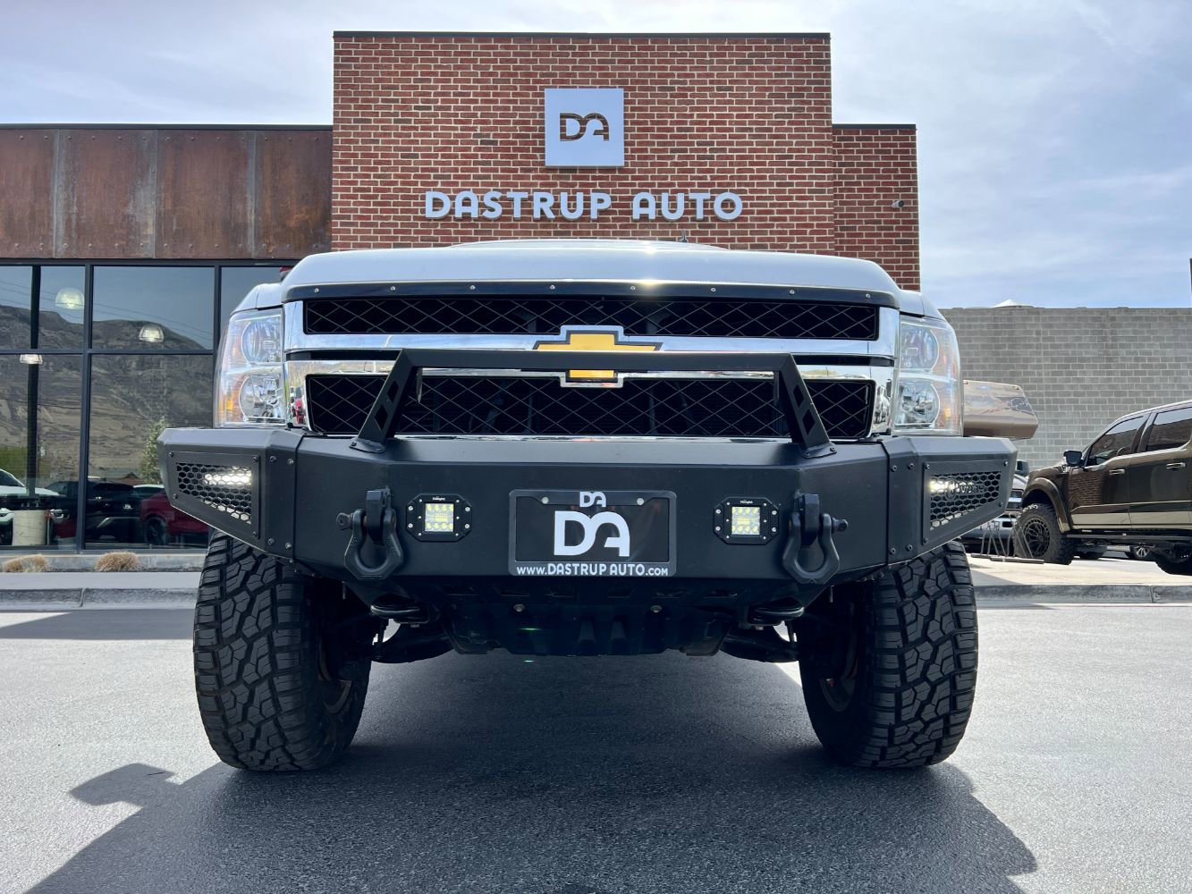 Used 2014 Chevrolet Silverado 2500 LT AWD/4WD image 2