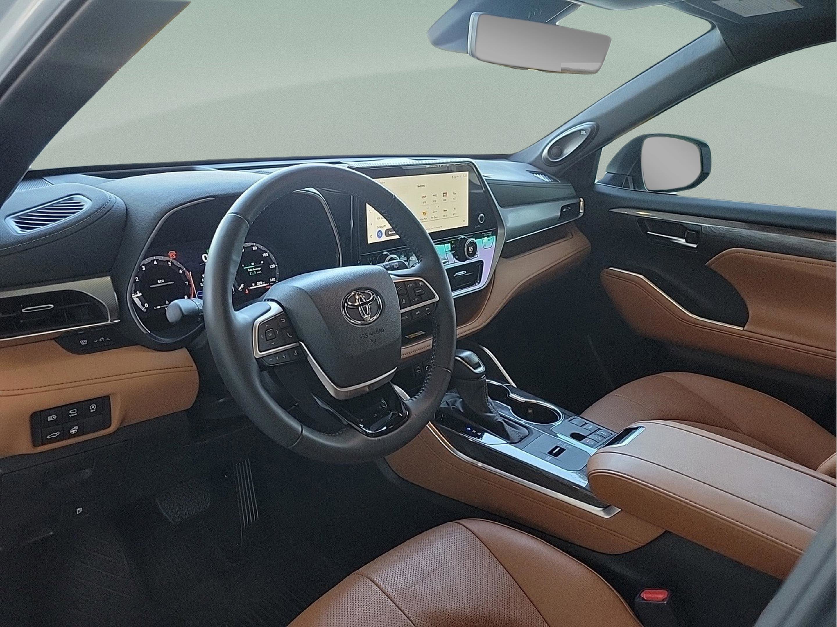 Used 2024 Toyota Highlander Platinum image 30