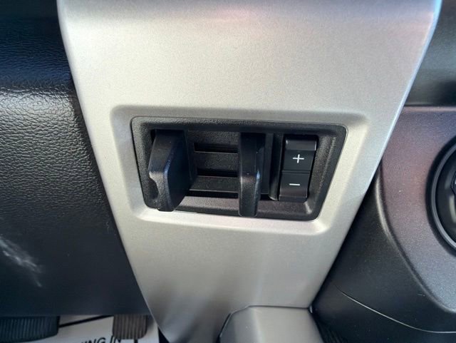 Used 2021 Ford F350 Lariat w/ Lariat Value Package AWD/4WD image 29