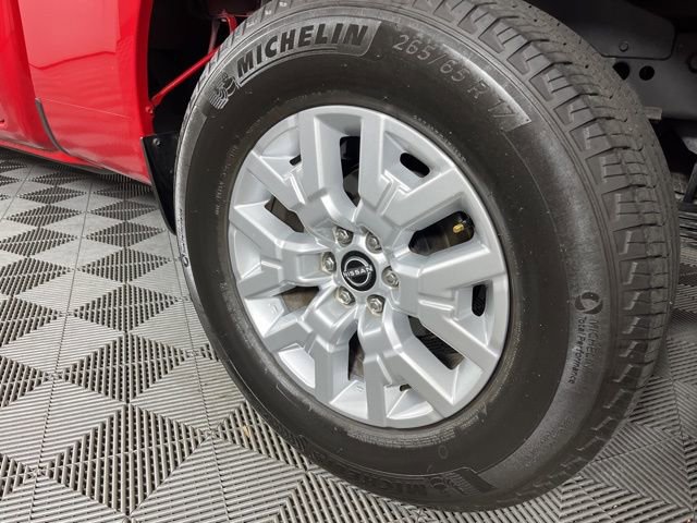 Used 2024 Nissan Frontier SV w/ Technology Package RWD image 14