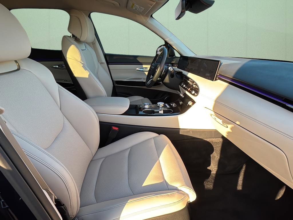 Certified 2026 Genesis GV70 2.5T image 39