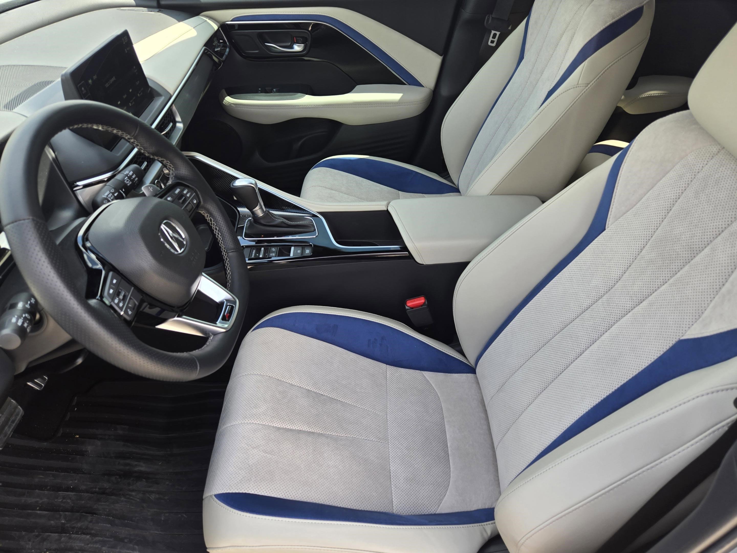 Used 2025 Acura ADX A-Spec image 6