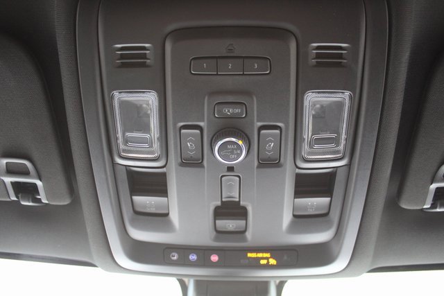 Used 2022 GMC Yukon Denali image 44
