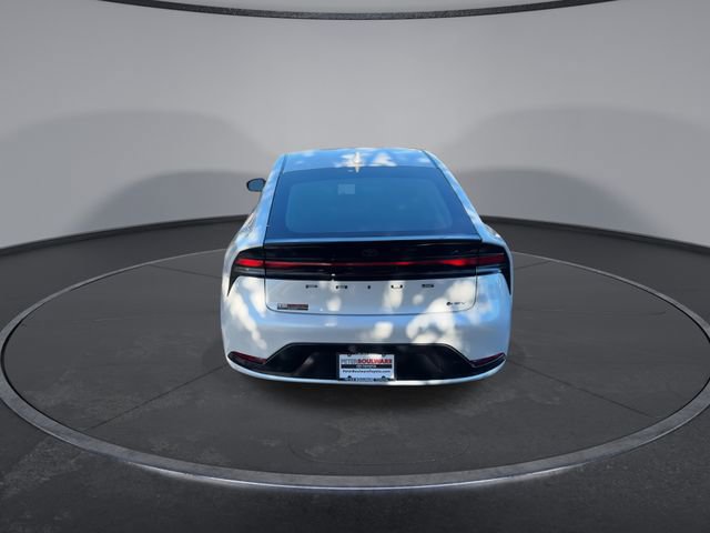 Used 2025 Toyota Prius XLE image 14