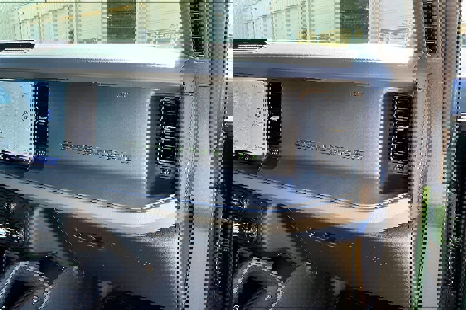 Used 2024 Ford Bronco Big Bend image 18