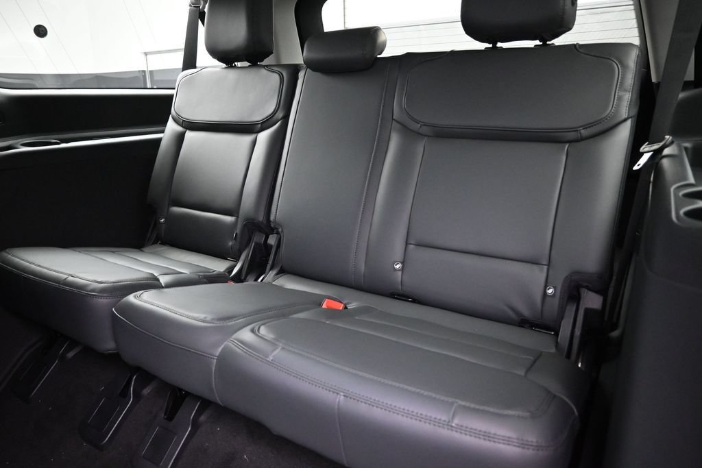 New 2027 Ford Expedition Max Active RWD image 20