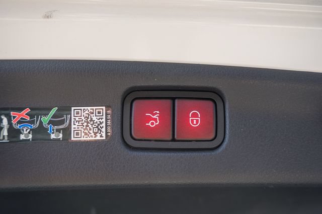 Used 2024 Mercedes-Benz C 300 4MATIC Sedan image 12