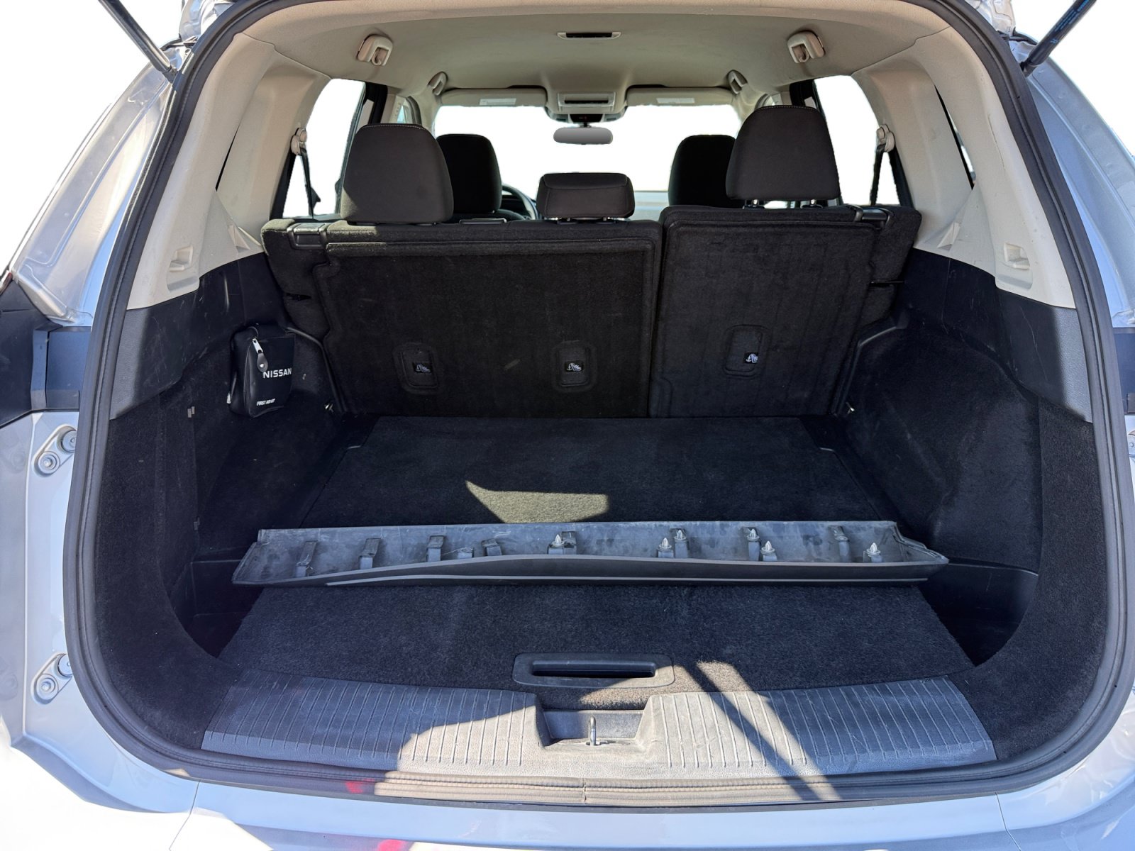 Used 2024 Nissan Rogue S AWD/4WD image 17