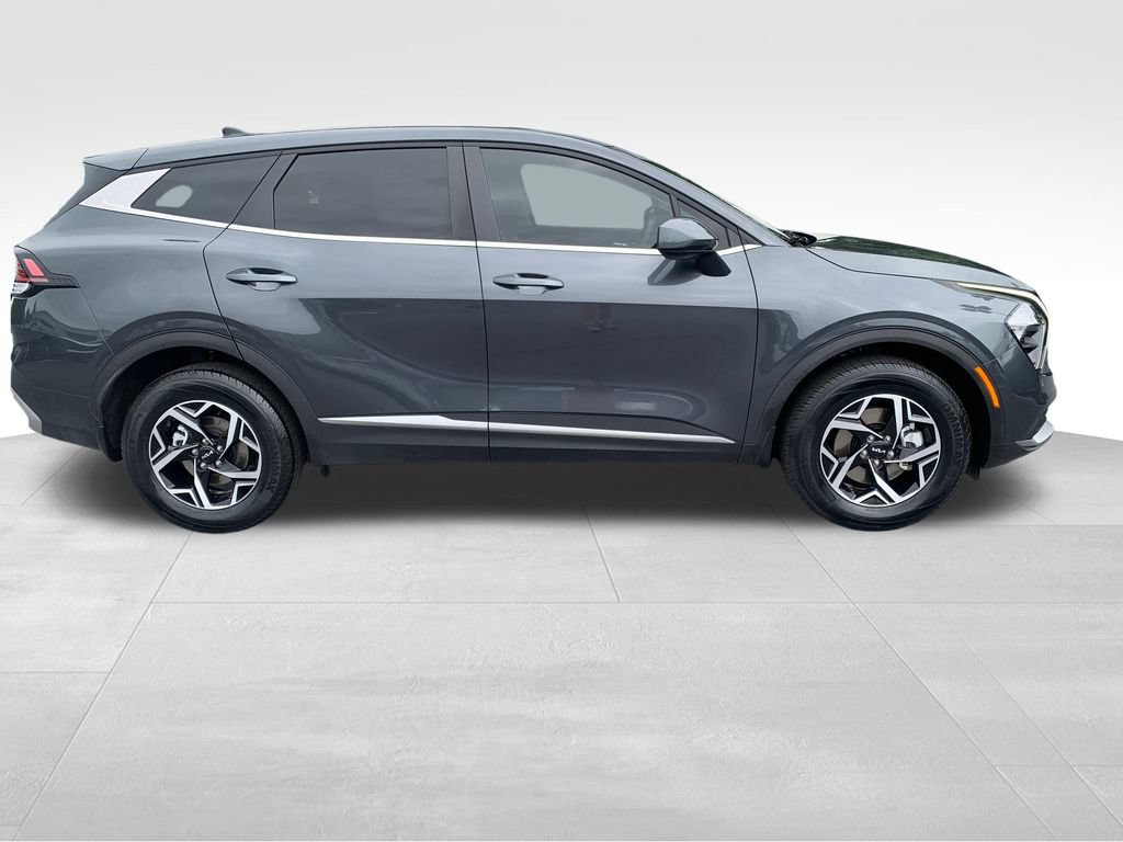 Used 2023 Kia Sportage LX AWD/4WD image 6