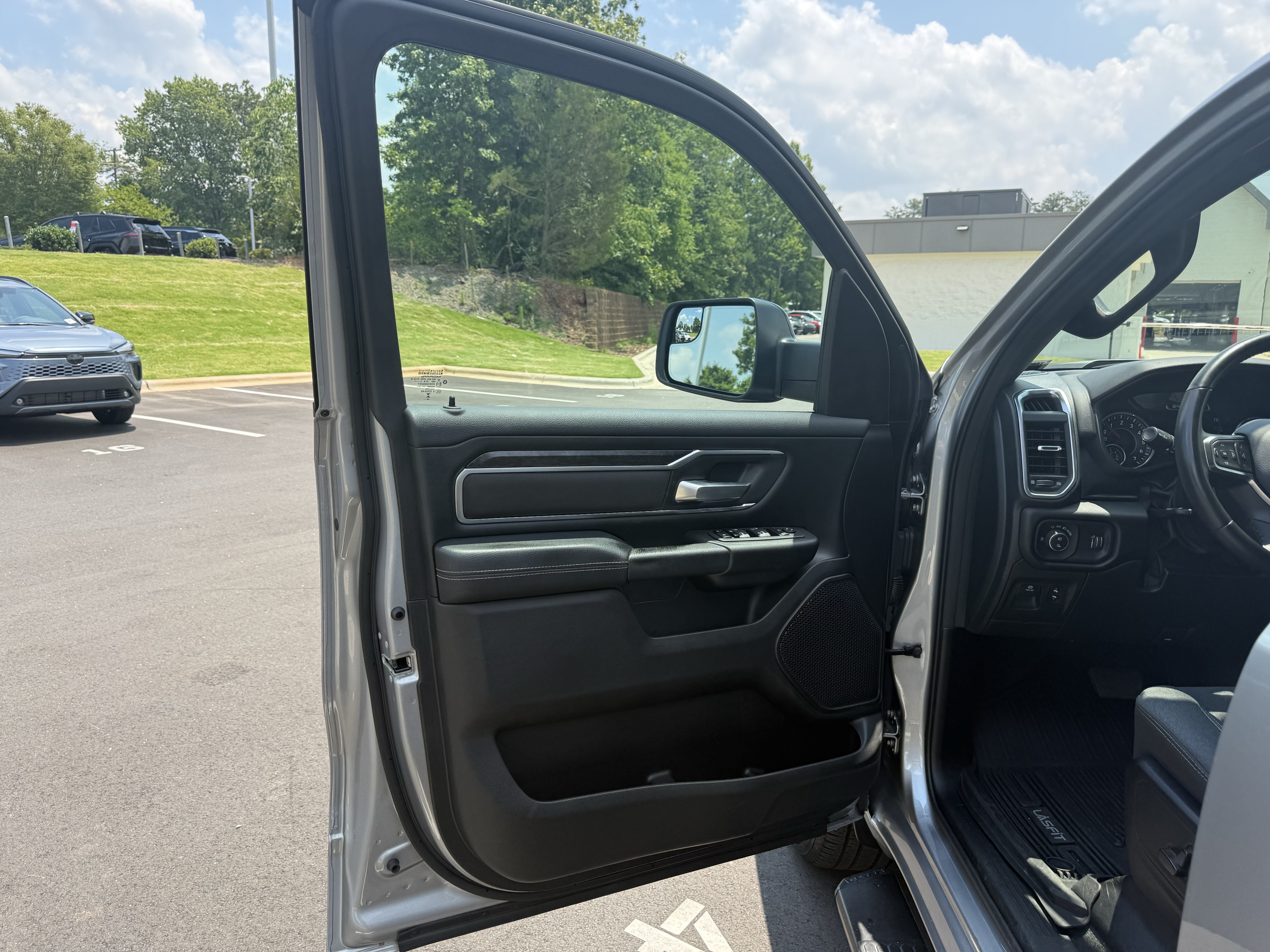 Used 2024 RAM 1500 Big Horn AWD/4WD image 14