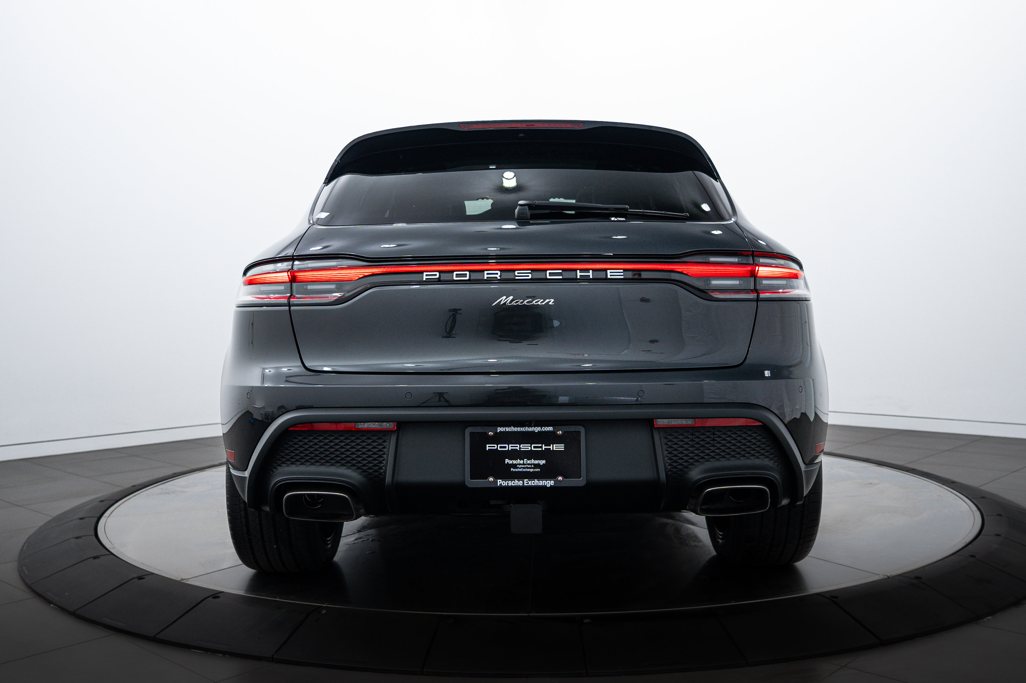New 2025 Porsche Macan image 6