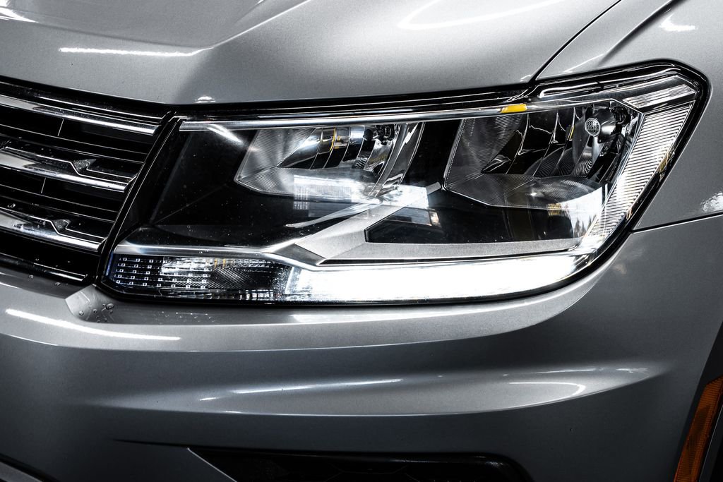 Used 2021 Volkswagen Tiguan S image 9