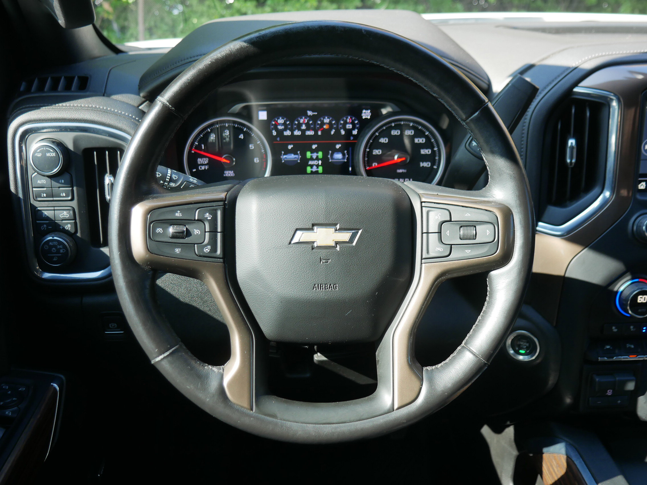 Used 2021 Chevrolet Silverado 1500 High Country w/ Technology Package image 7