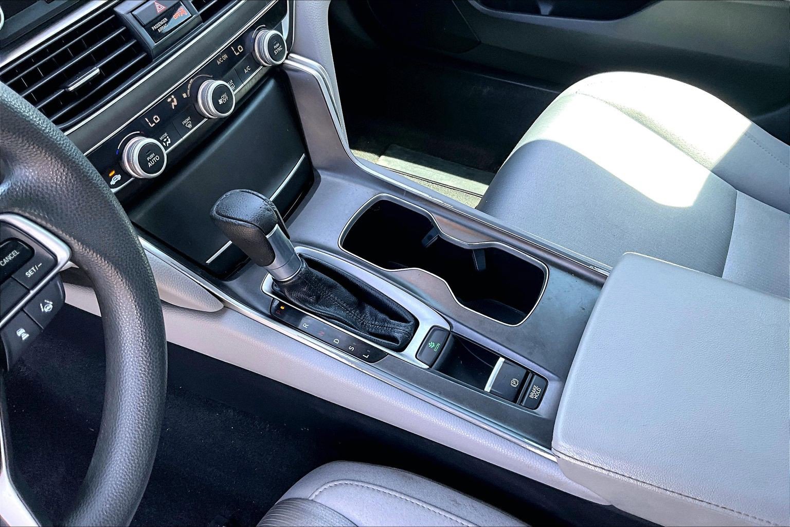 Used 2019 Honda Accord LX image 11