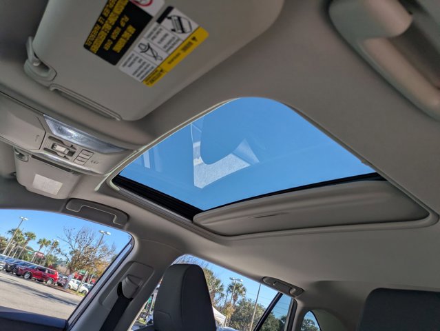 Used 2021 Toyota RAV4 XLE image 15