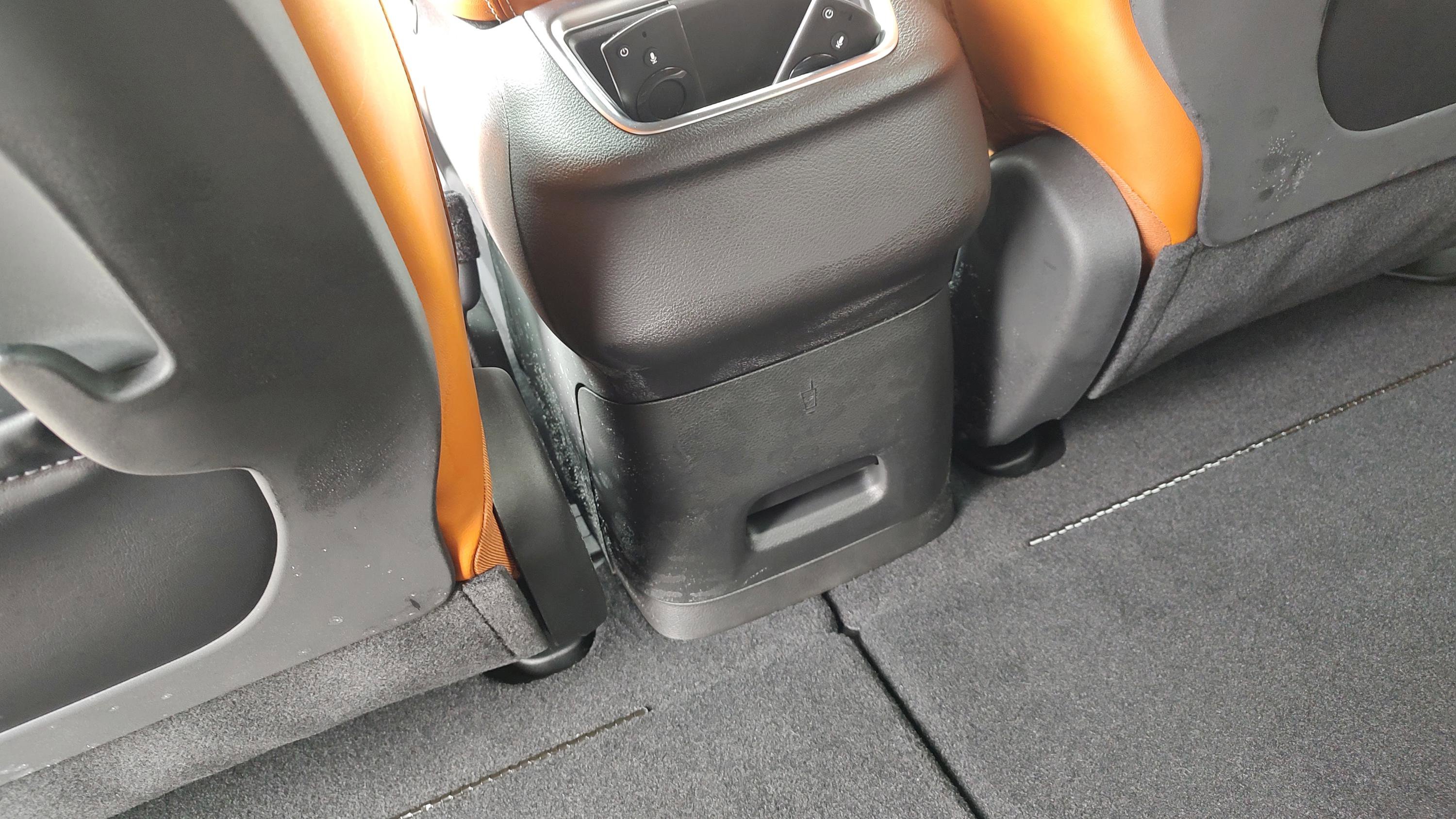 New 2026 Chrysler Pacifica Pinnacle image 14