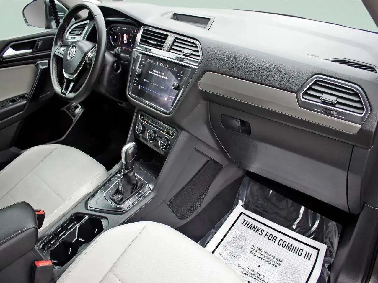 Used 2021 Volkswagen Tiguan SEL FWD image 35