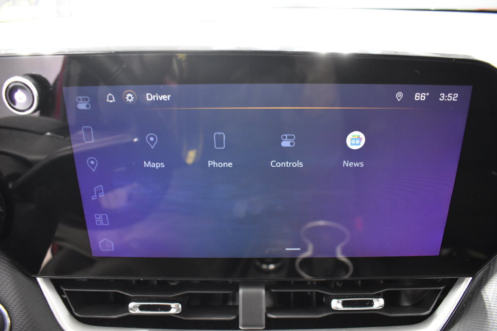 Used 2026 Chevrolet Equinox LT AWD/4WD image 24