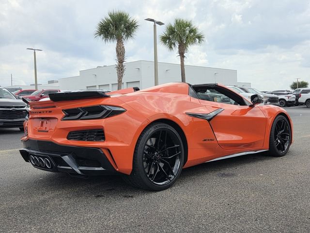 Used 2025 Chevrolet Corvette Z06 w/ Stealth Interior Trim Package RWD image 6