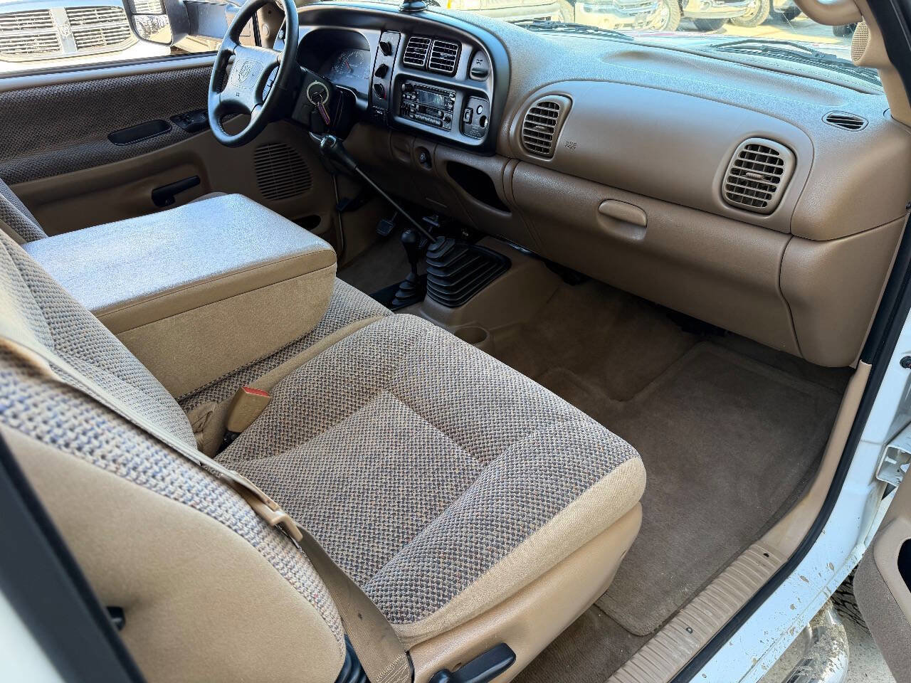 Used 1998 Dodge Ram 2500 Truck 4x4 Club Cab image 5