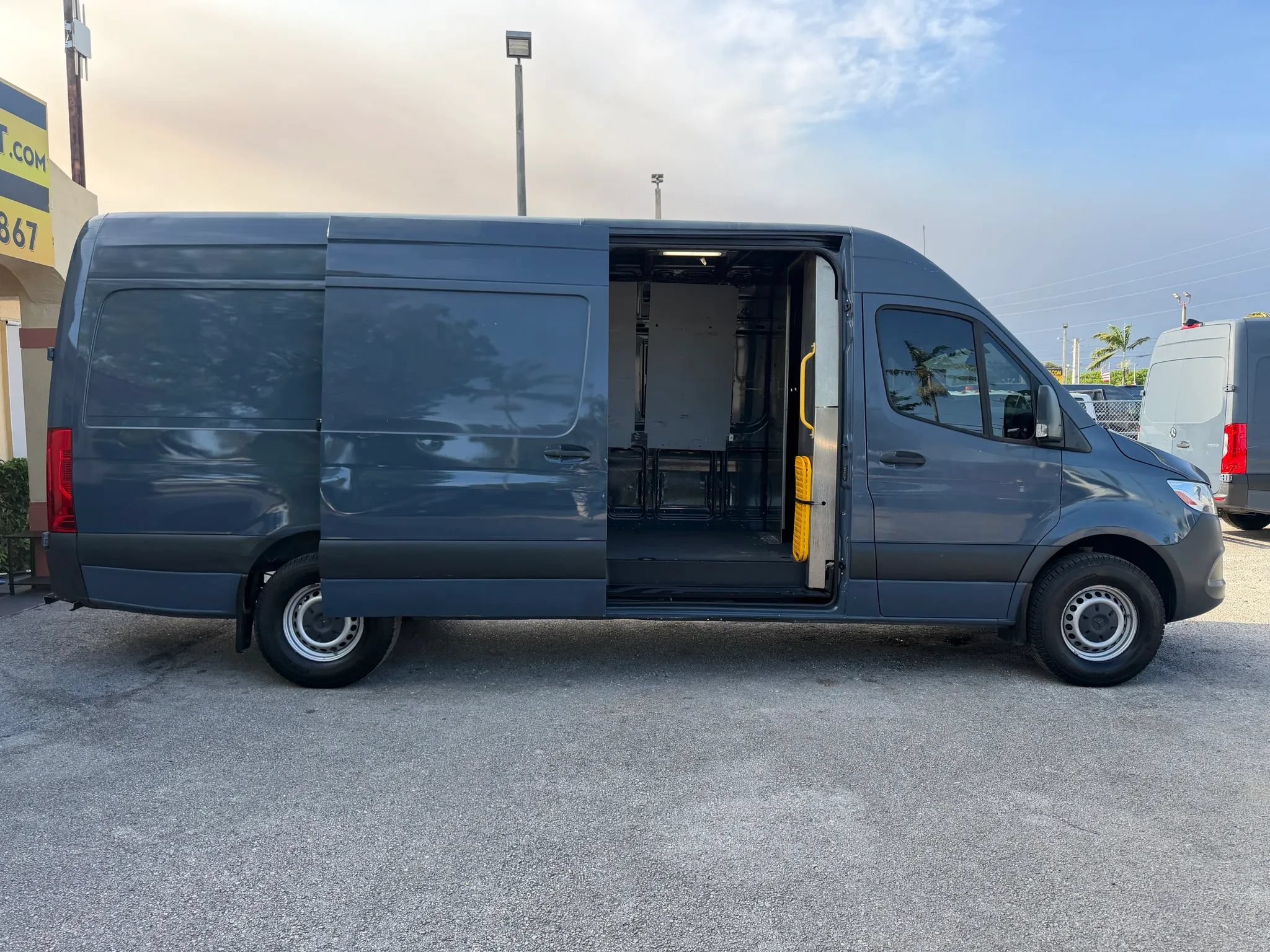 Used 2019 Mercedes-Benz Sprinter 170 image 8