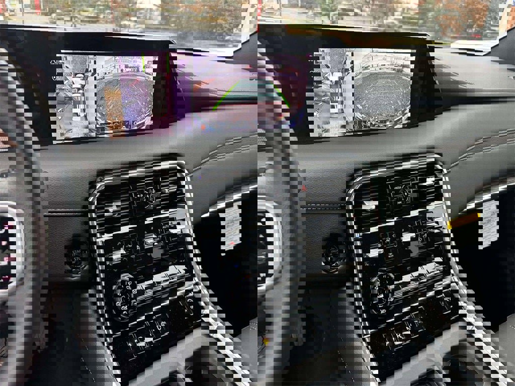 New 2025 Nissan Armada SL w/ Captain's Chari Seat Package image 30