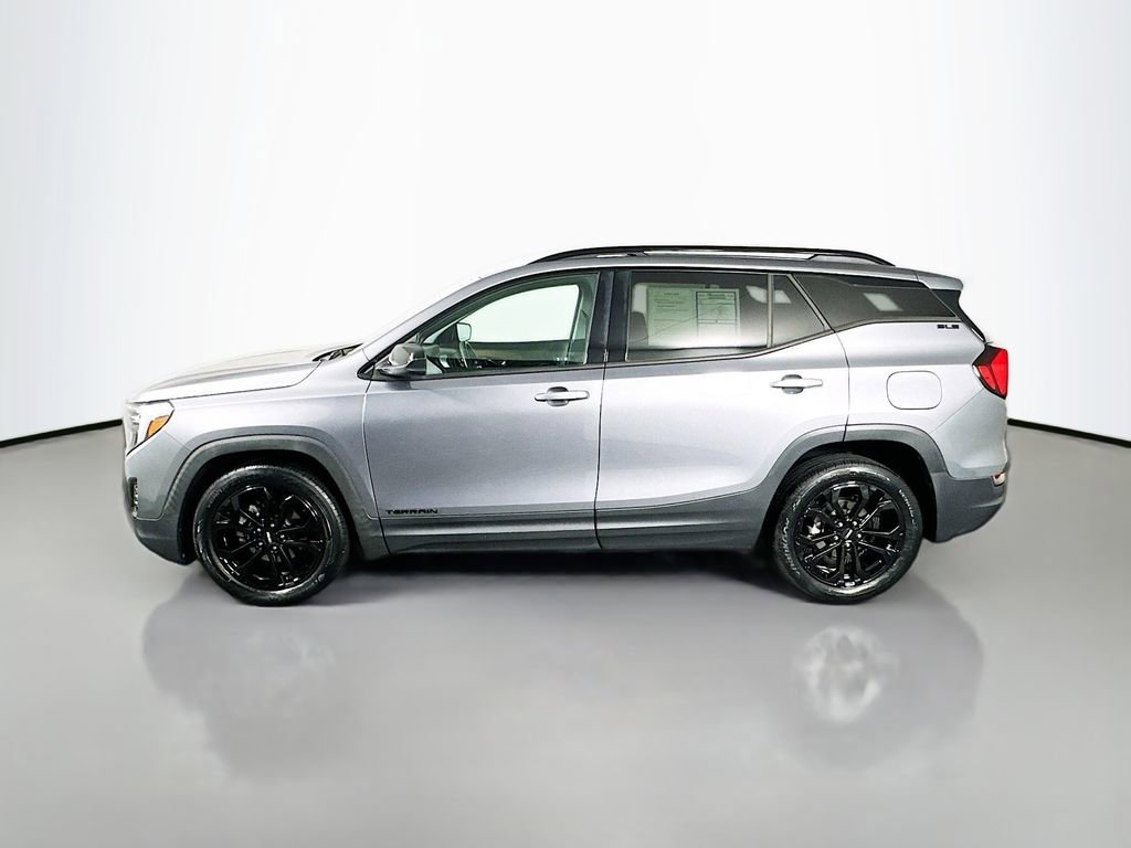 Used 2020 GMC Terrain SLE w/ Elevation Edition image 4