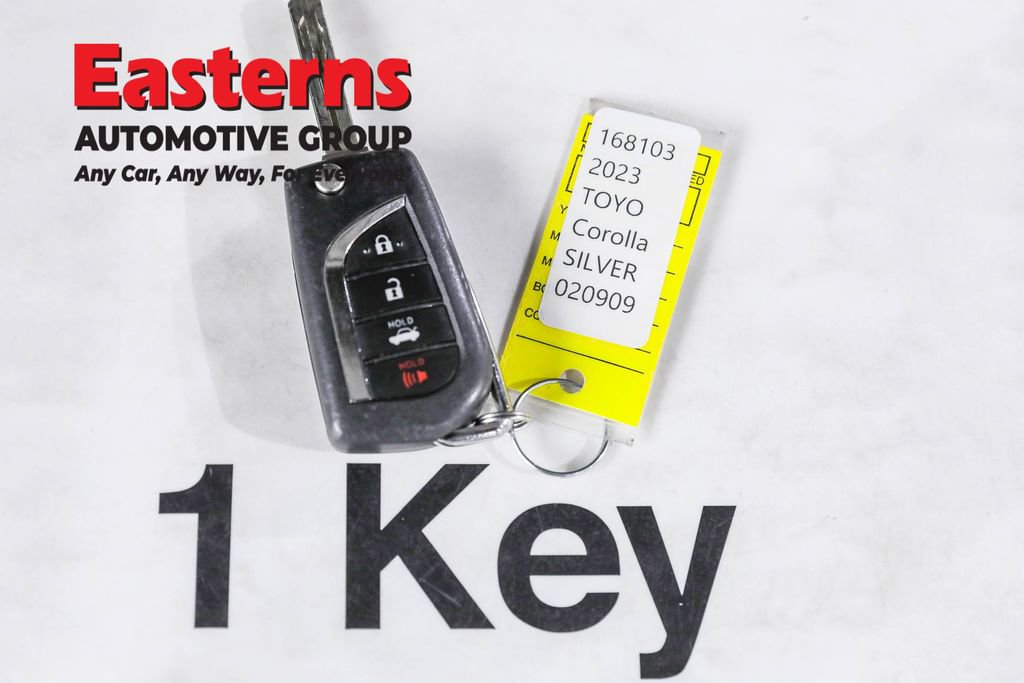 Used 2023 Toyota Corolla LE image 24