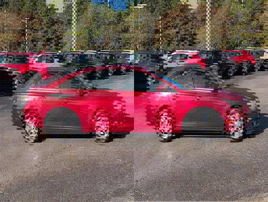 Used 2012 Chevrolet Cruze LT image 2