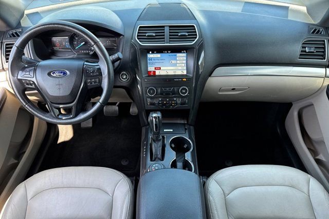 Certified 2018 Ford Explorer XLT w/ Equipment Group 202A image 15