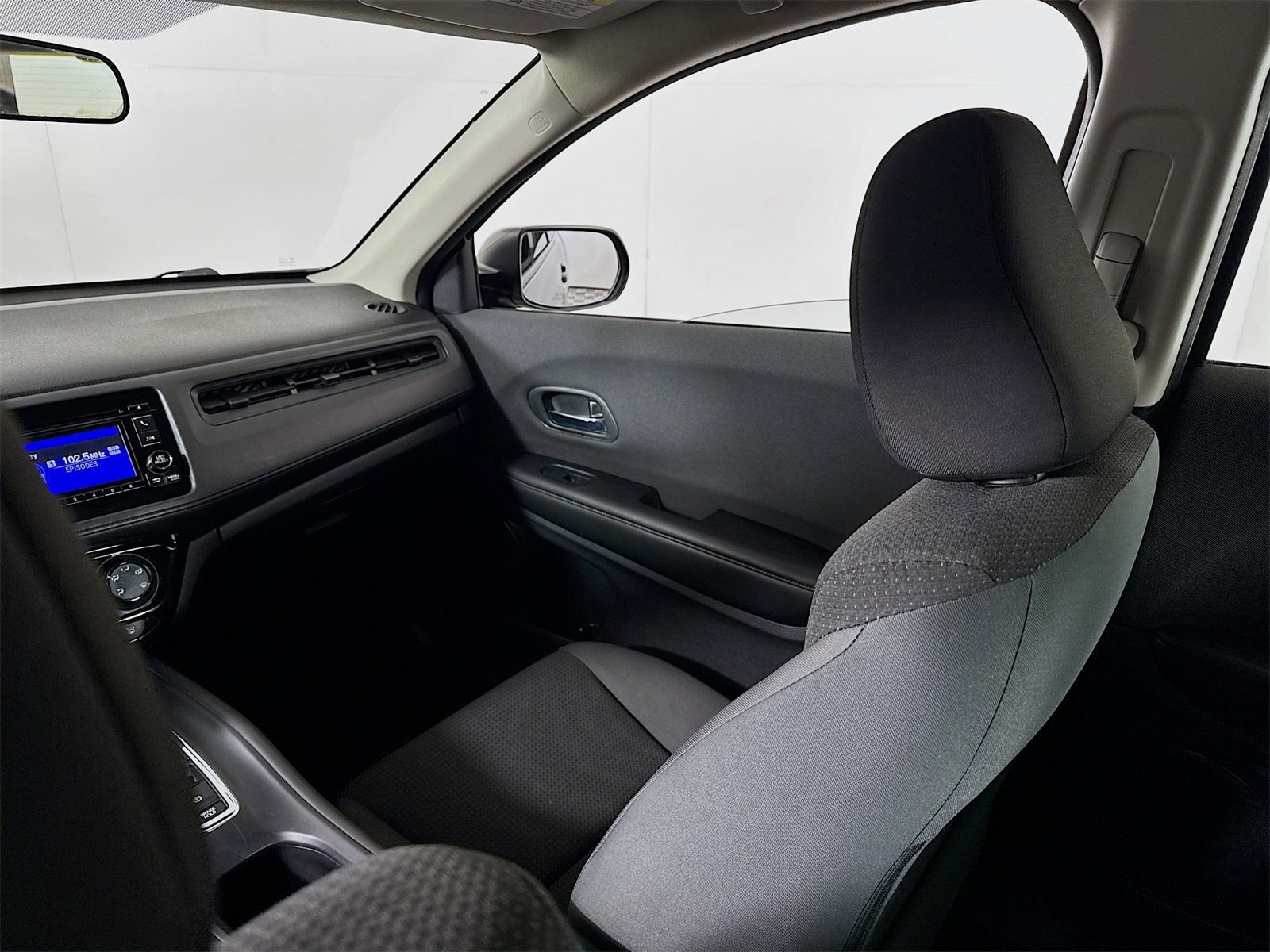 Used 2019 Honda HR-V LX image 19