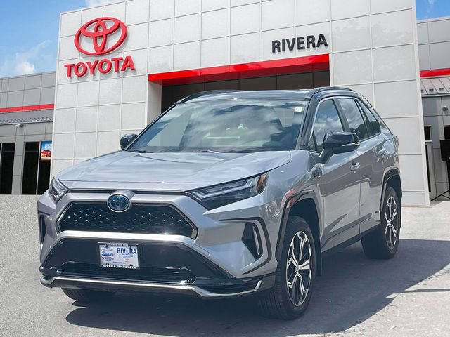 Used 2023 Toyota RAV4 XSE w/ Weather Package AWD/4WD image 4