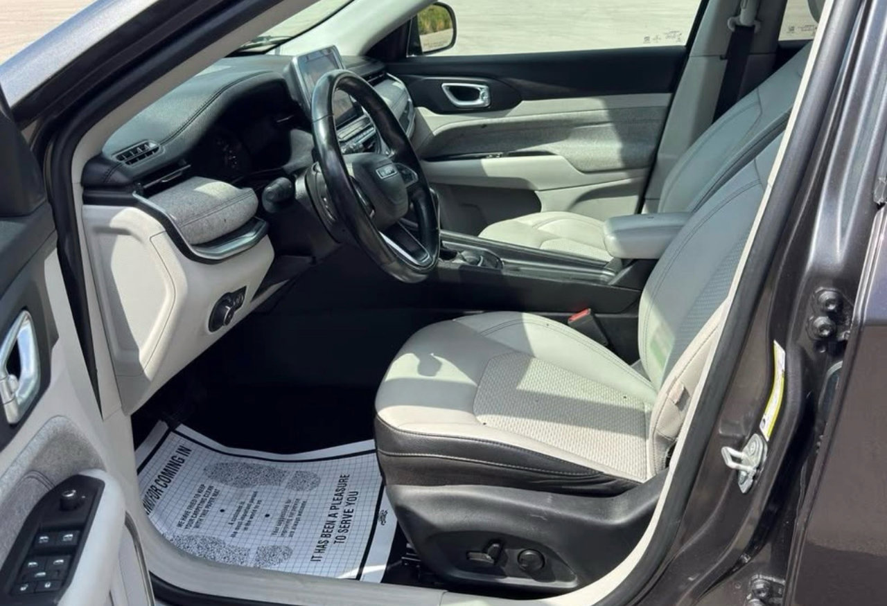 Used 2022 Jeep Compass Latitude w/ Convenience Group image 12