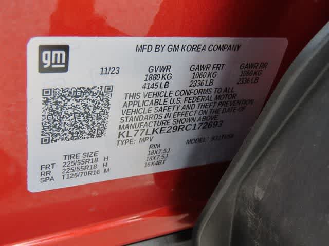 Used 2024 Chevrolet Trax ACTIV w/ Sunroof Package FWD image 27