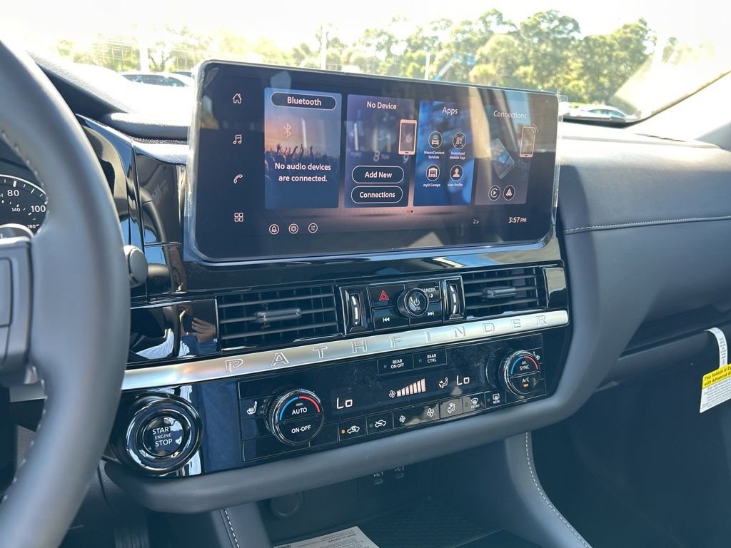 New 2026 Nissan Pathfinder SV image 32