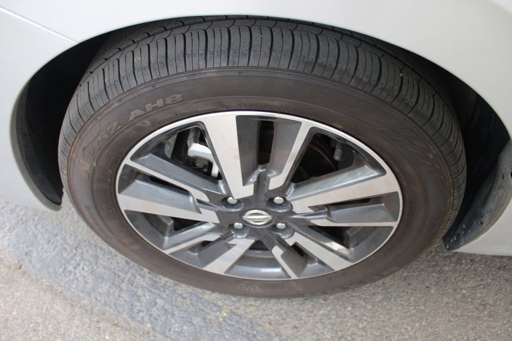 Used 2021 Nissan Versa SV FWD image 52