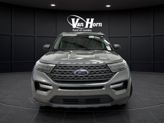 Used 2021 Ford Explorer XLT w/ XLT Sport Appearance Package image 8
