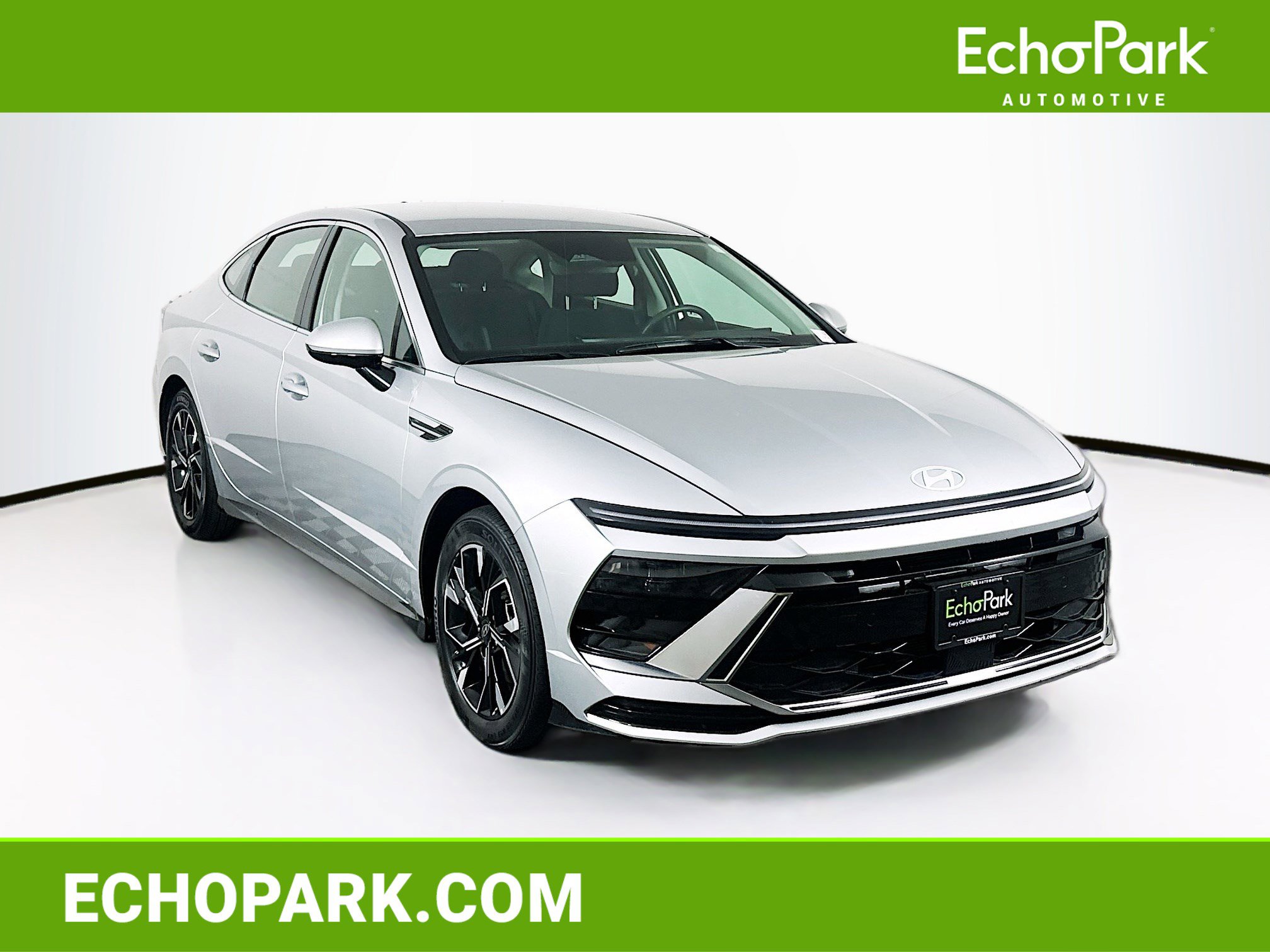 Used 2025 Hyundai Sonata SEL FWD image 1