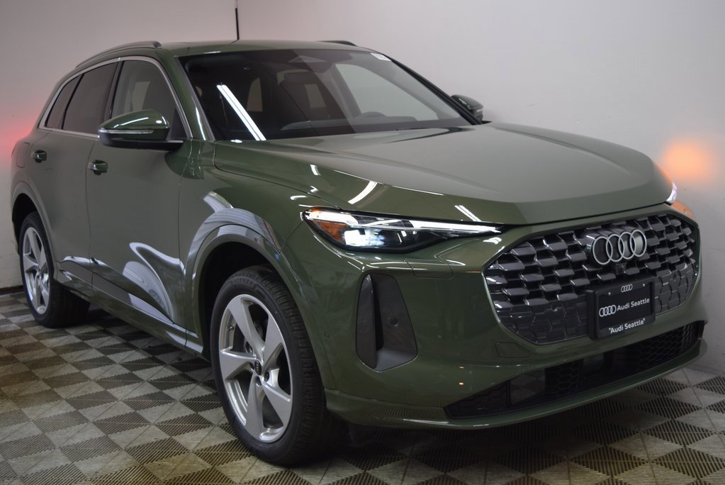 New 2025 Audi Q5 Premium Plus