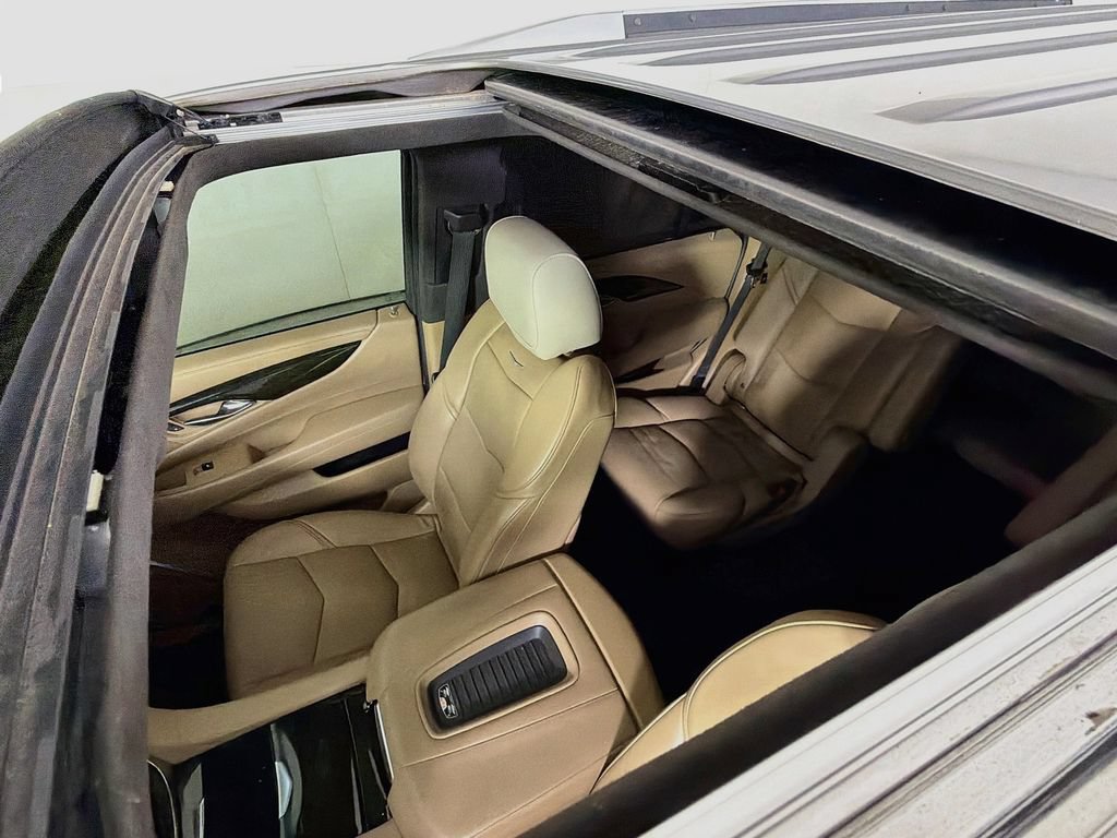 Used 2019 Cadillac Escalade Platinum AWD/4WD image 15