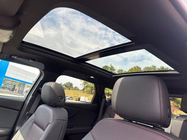 New 2025 Chevrolet Blazer RS image 19