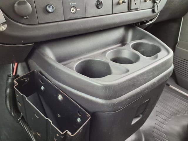 Used 2015 Chevrolet Express 2500 RWD image 23