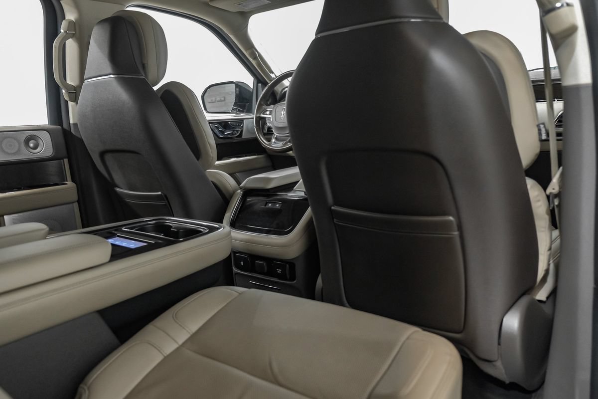 Used 2022 Lincoln Navigator L Reserve AWD/4WD image 34